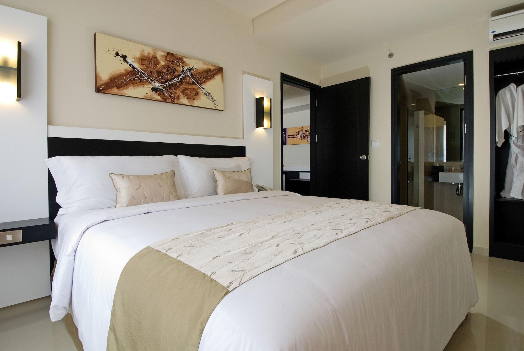 Aston Denpasar Hotel & Convention Exterior photo