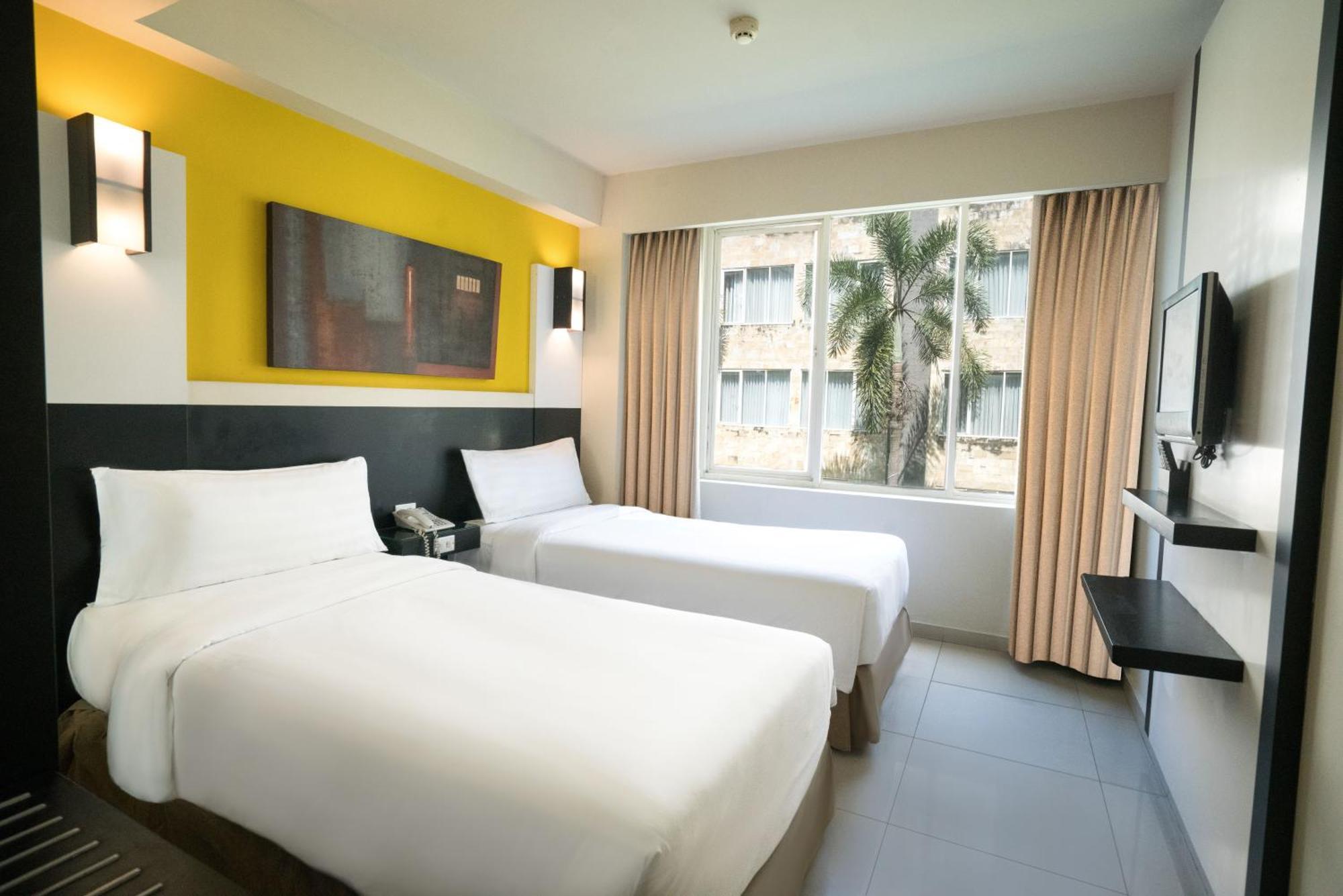 Aston Denpasar Hotel & Convention Exterior photo